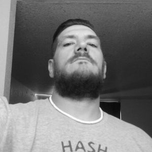 Meet your Posher, Aaron